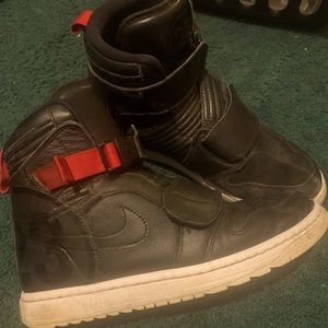 Size 10 Jordan Althelesiure shoes